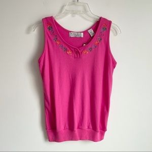 FIRM PRICE Vintage Embroidered Floral Tank Top NWT Pink Small